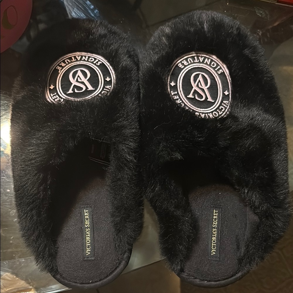 Victoria's Secret Black Fuzzy Slippers Size Small